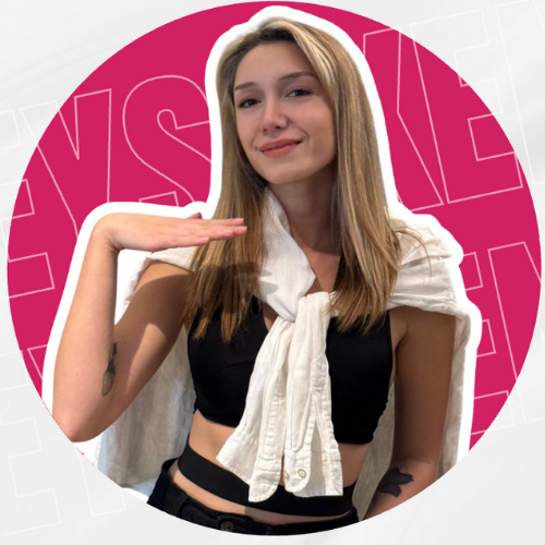 Nazlı Ergüçyener fotoğrafı